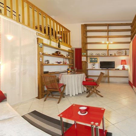 Kamenita Apartment Split Exterior photo